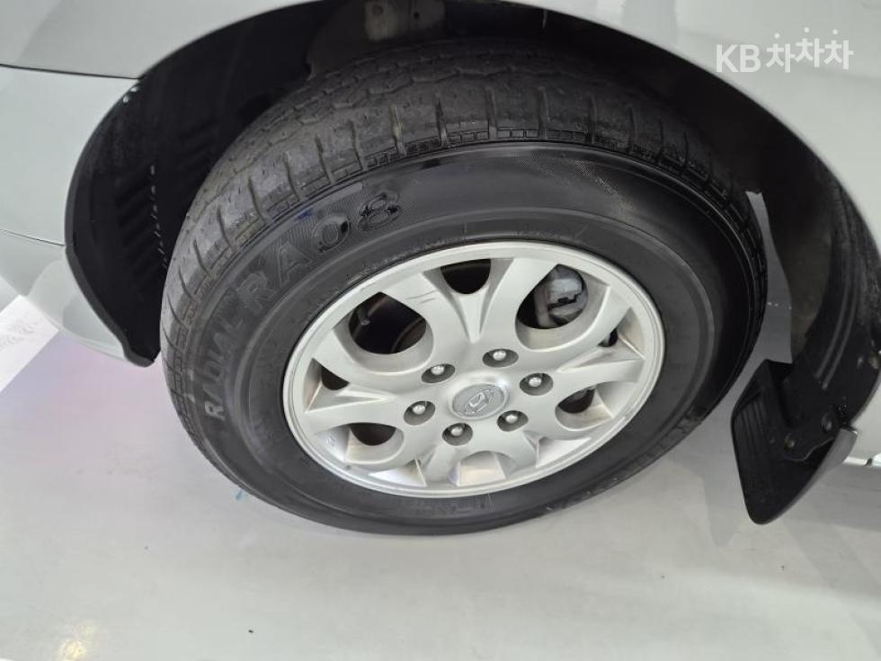 Hyundai Starex — miniaturë 17