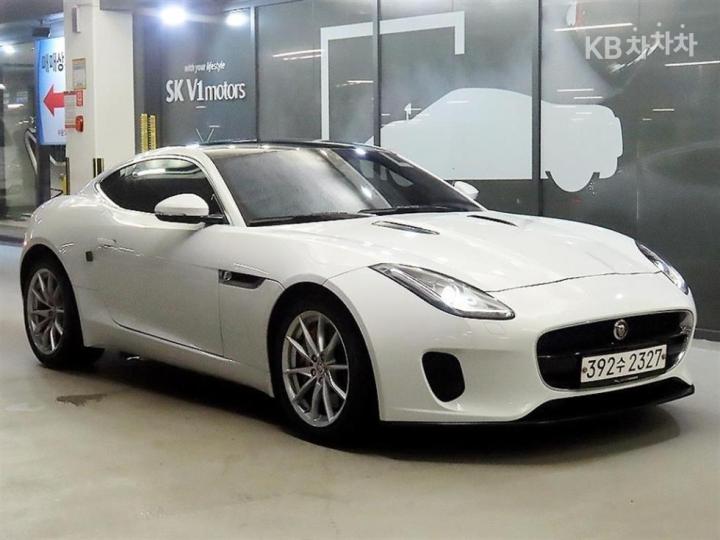 Jaguar F-Type 2.0 p300  coupe — foto 1