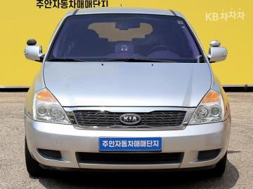 Kia Carnival gx  basic — foto 1