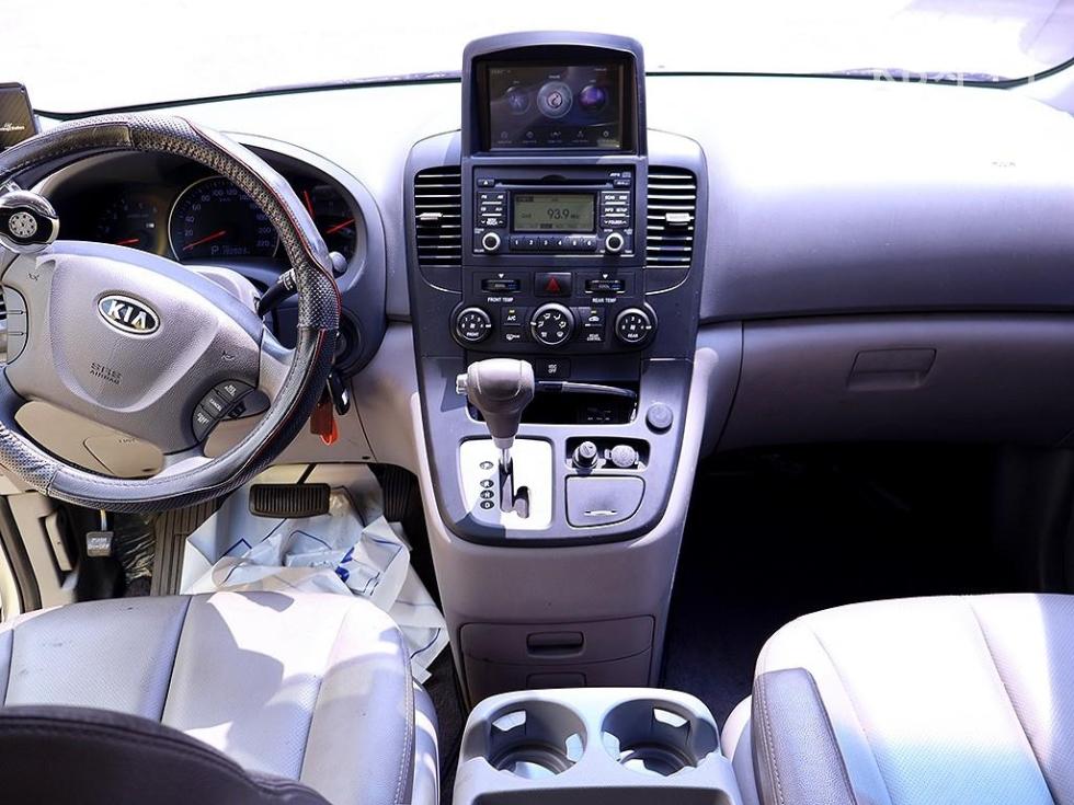 Kia Carnival — miniaturë 5