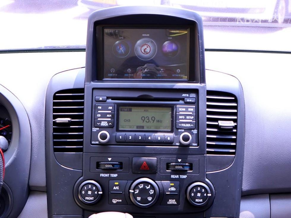 Kia Carnival — miniaturë 9