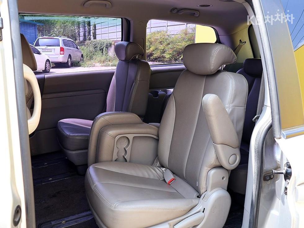 Kia Carnival — miniaturë 14