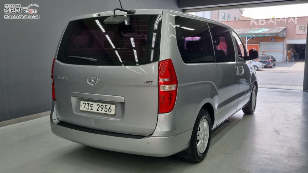 Hyundai Starex — miniaturë 2