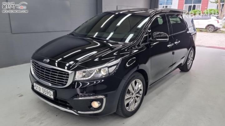 Kia Carnival 9인승 2.2 디젤 — foto 1