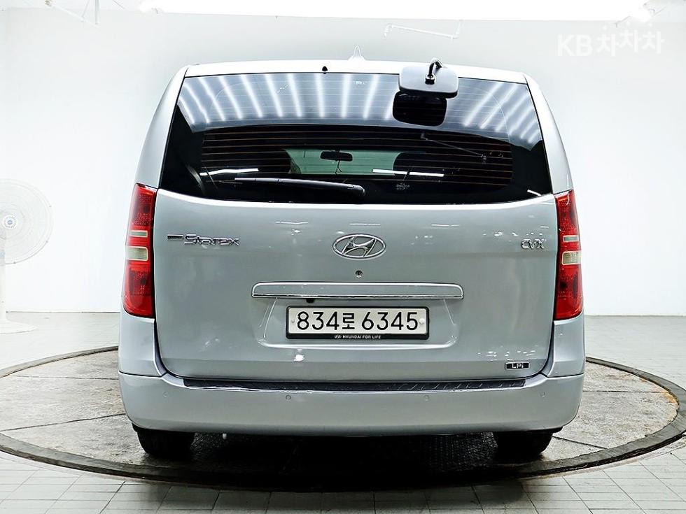 Hyundai Starex — miniaturë 3