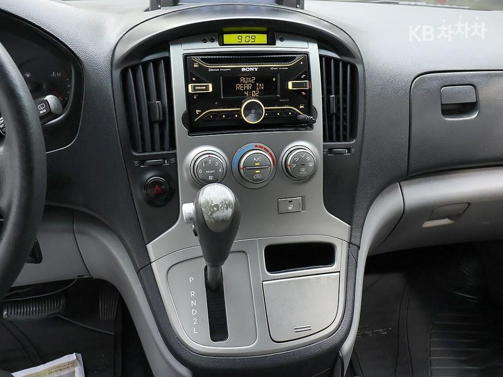 Hyundai Starex — miniaturë 9