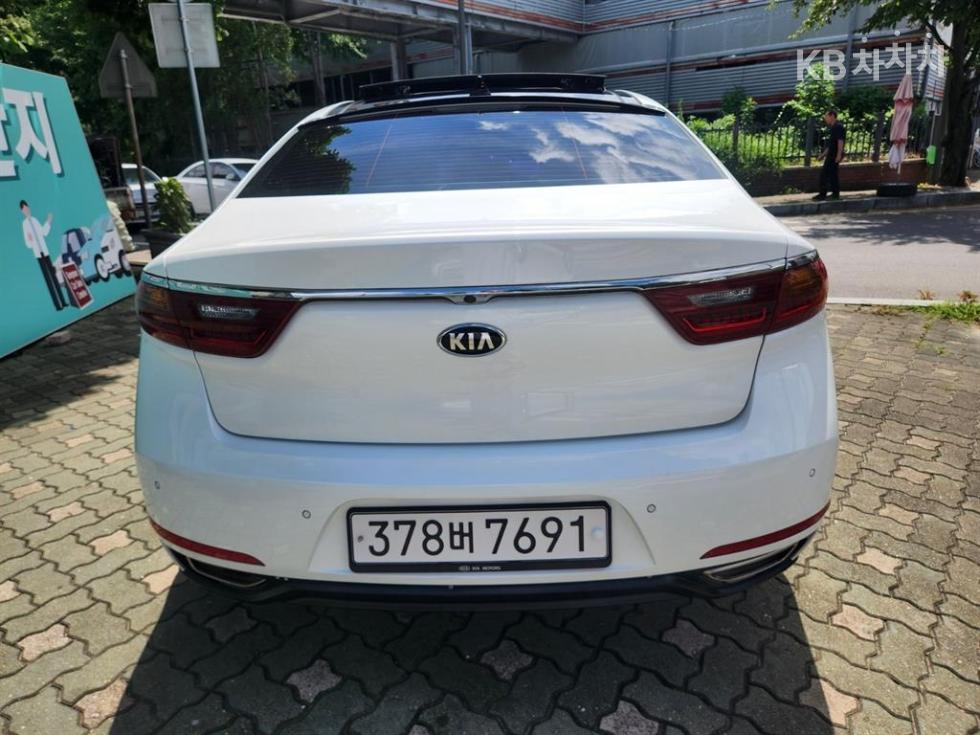 Kia K7 — miniaturë 4