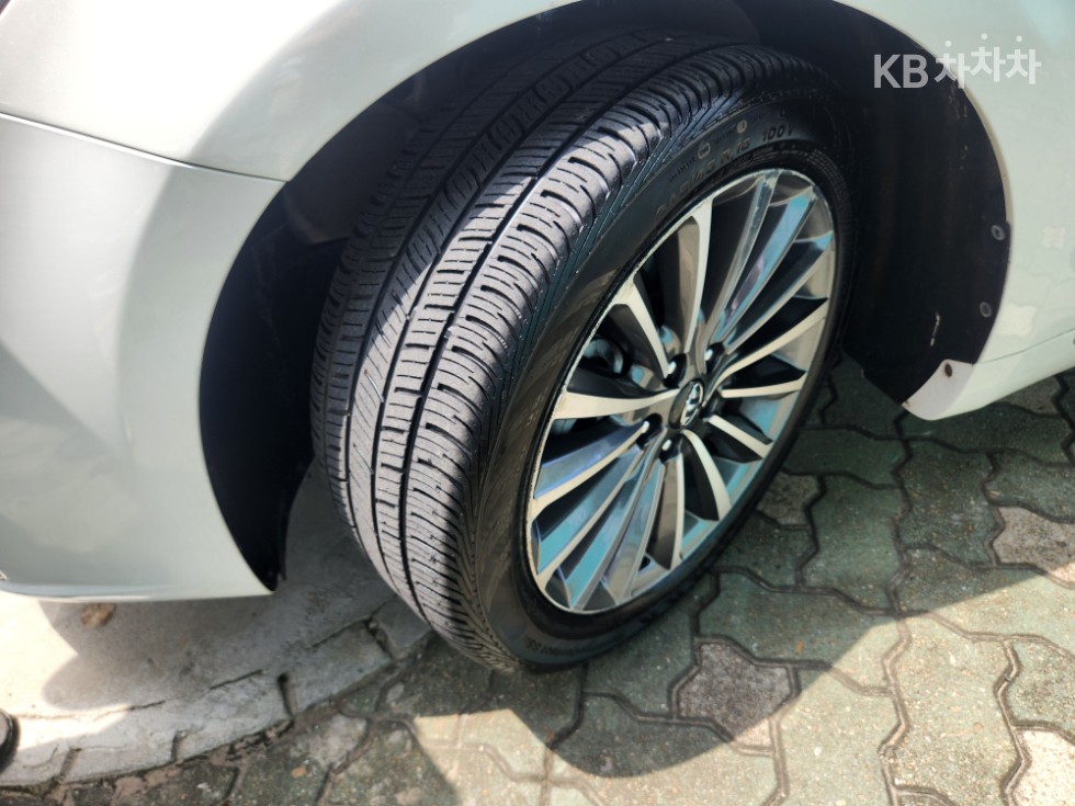 Kia K7 — miniaturë 21