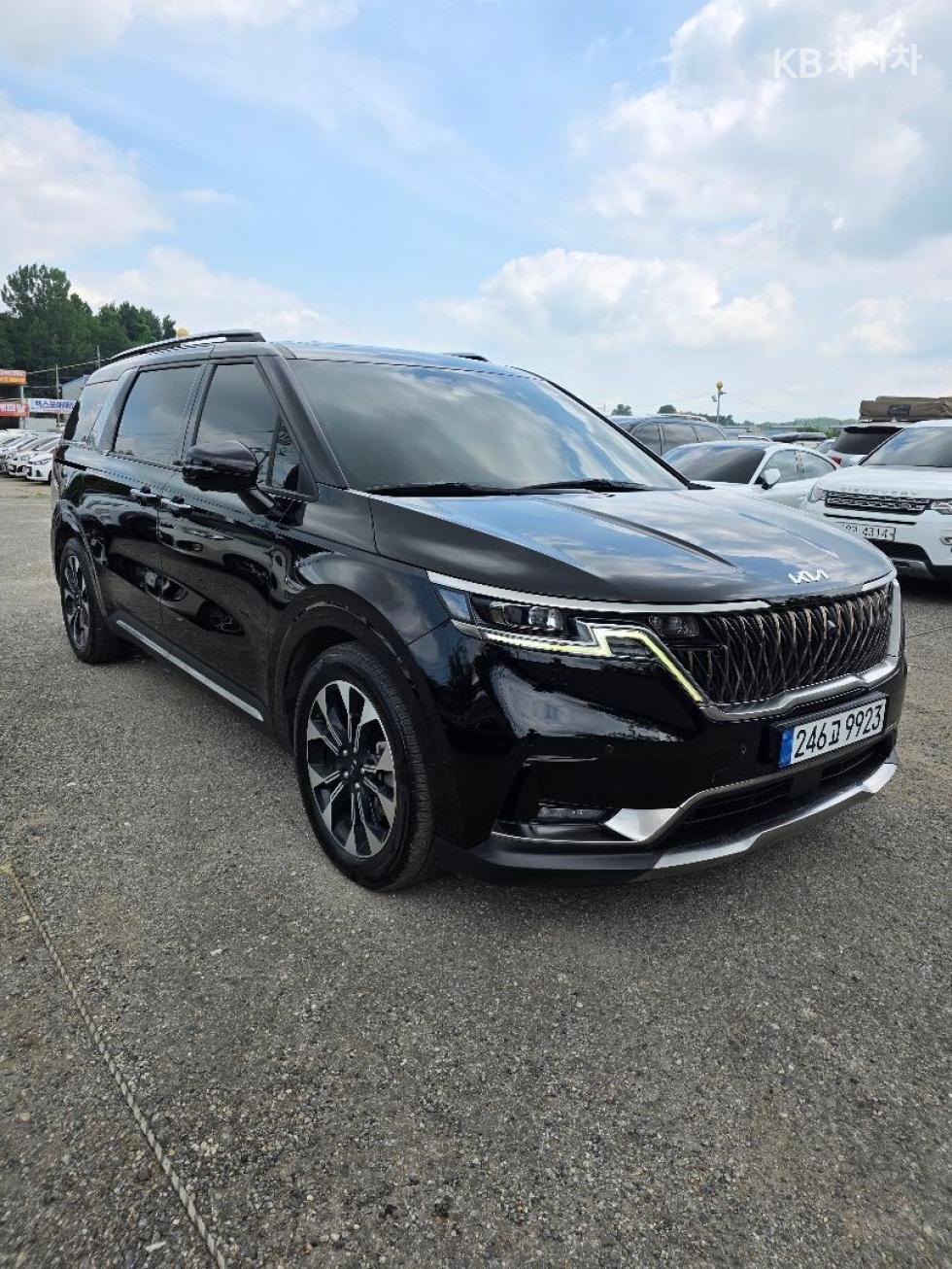 Kia Carnival — miniaturë 2