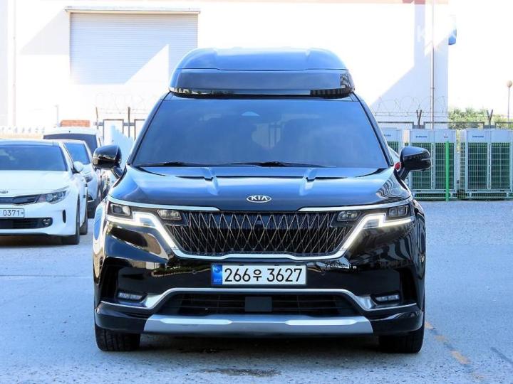 Kia Carnival high-roof-limousine g3.5 gdi 7  seats  signature — foto 1