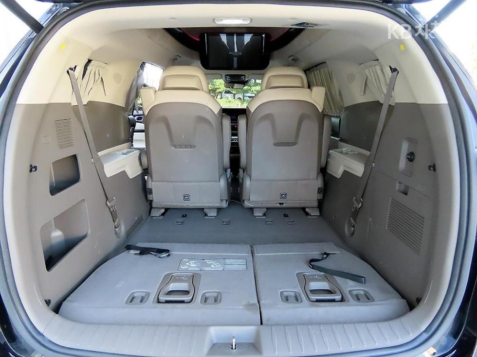 Kia Carnival — miniaturë 16