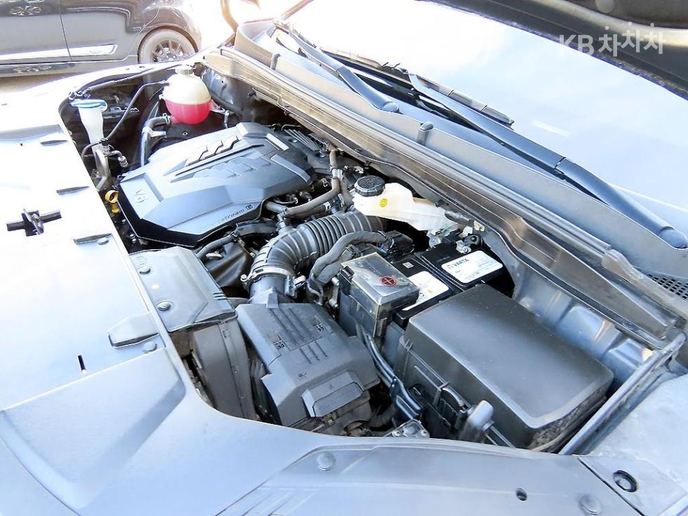 Kia Carnival — miniaturë 19