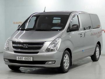 Hyundai Starex 3-Seater VAN CVX Luxury — foto 1