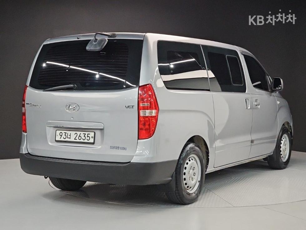 Hyundai Starex — miniaturë 4