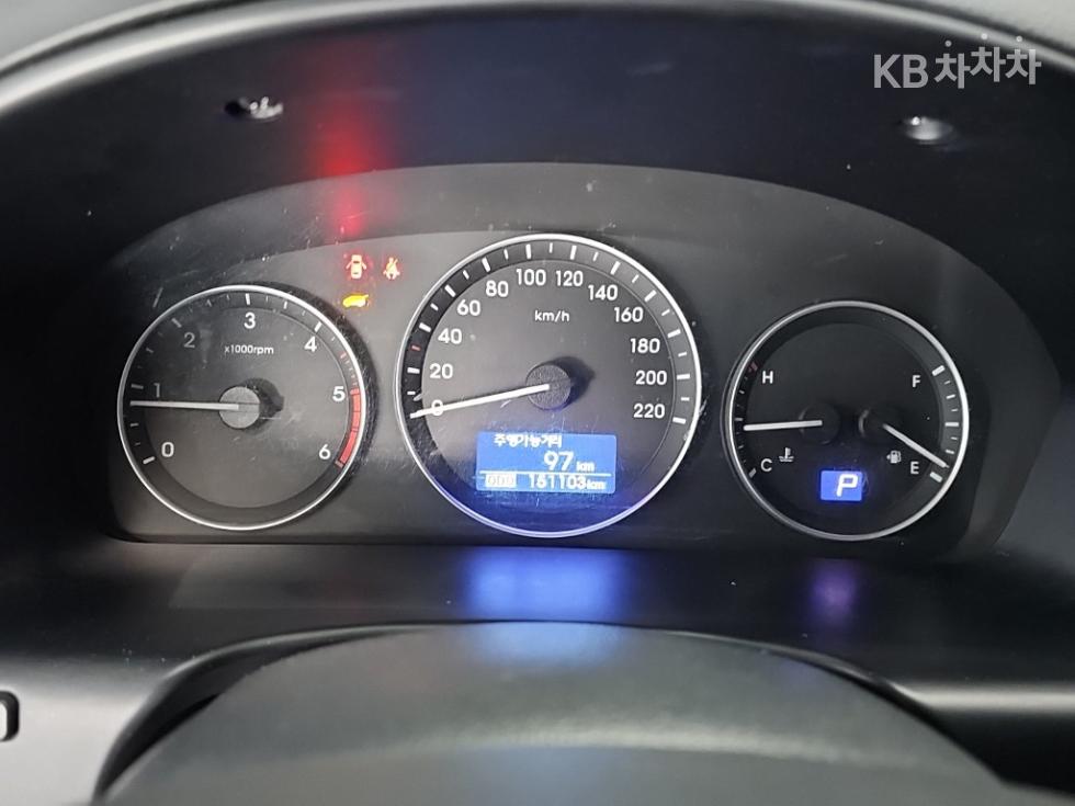 Hyundai Starex — miniaturë 6