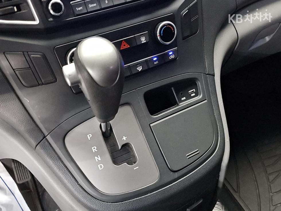 Hyundai Starex — miniaturë 8