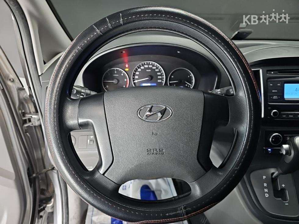Hyundai Starex — miniaturë 9