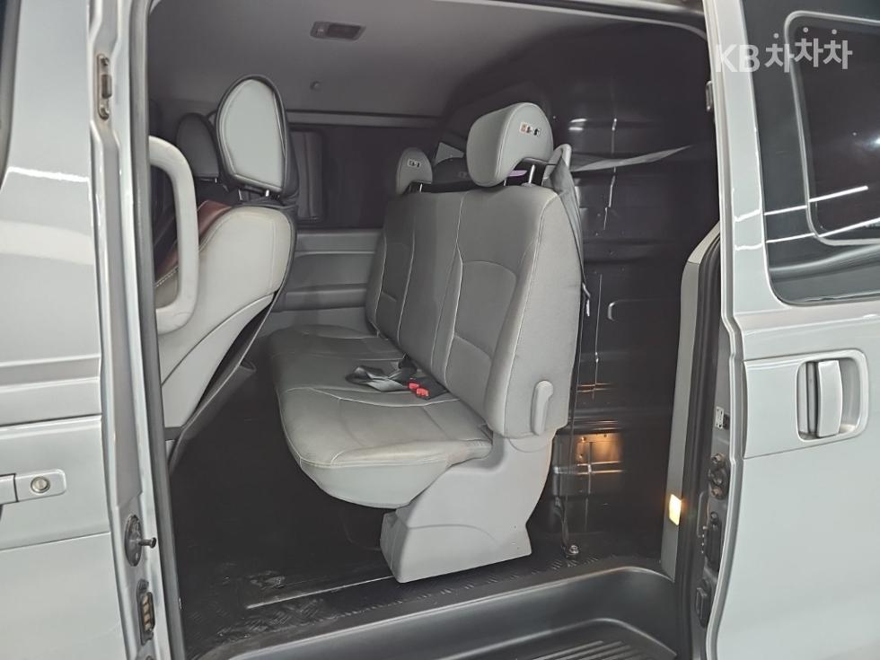 Hyundai Starex — miniaturë 12