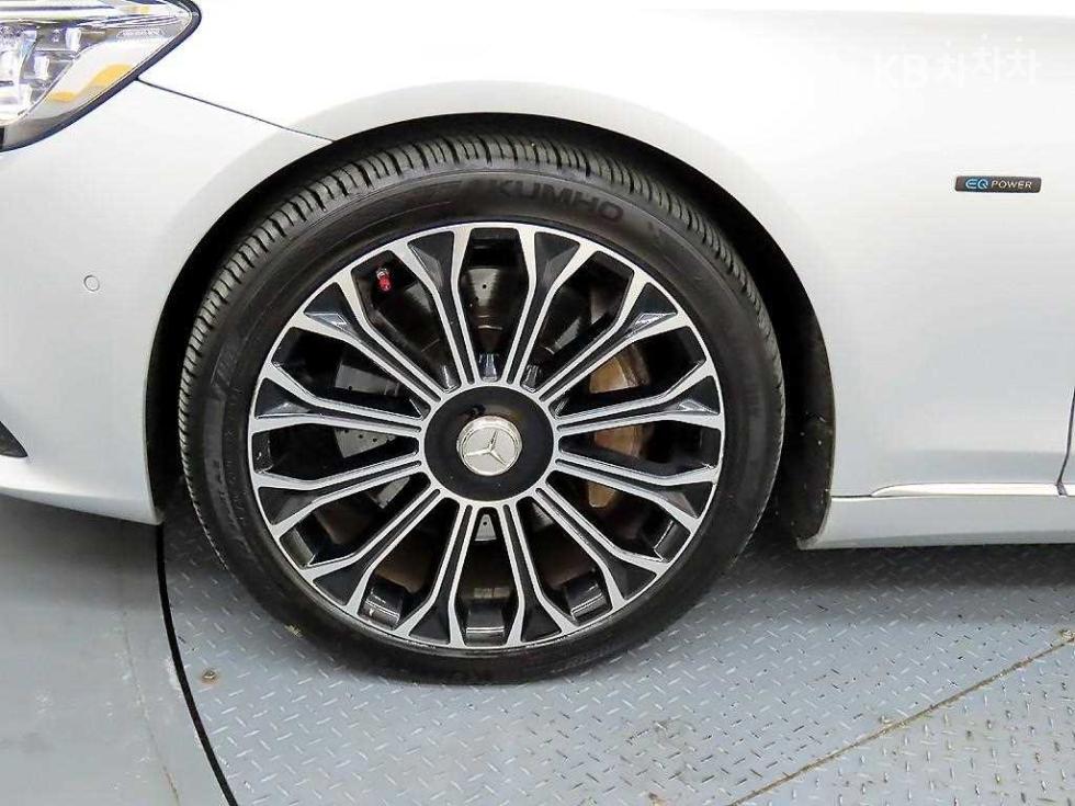 2020 Mercedes-Benz S photo