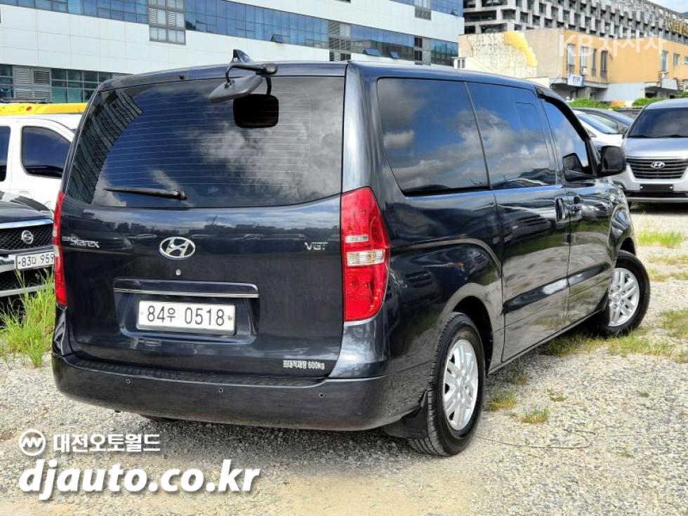 Hyundai Starex — miniaturë 4