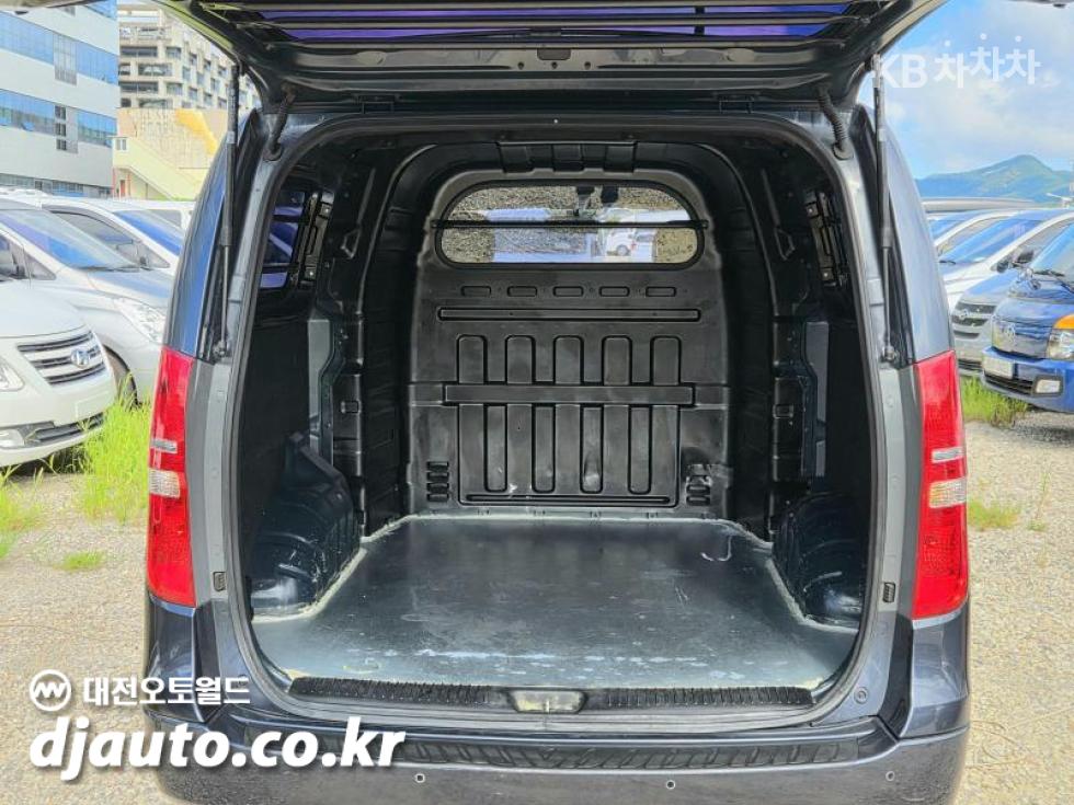Hyundai Starex — miniaturë 5