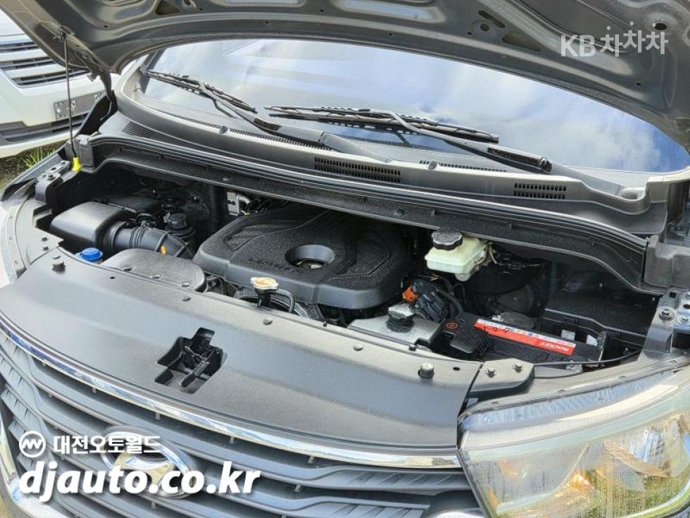 Hyundai Starex — miniaturë 6