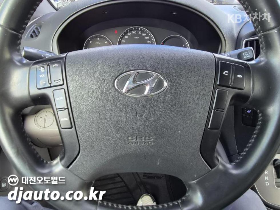 Hyundai Starex — miniaturë 9