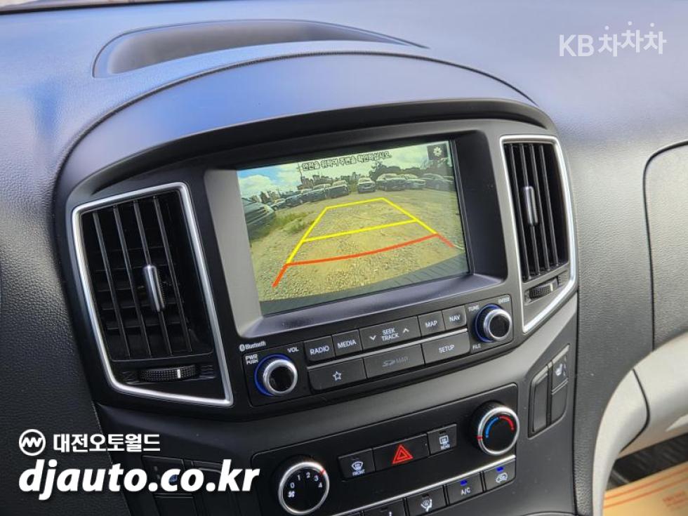 Hyundai Starex — miniaturë 11