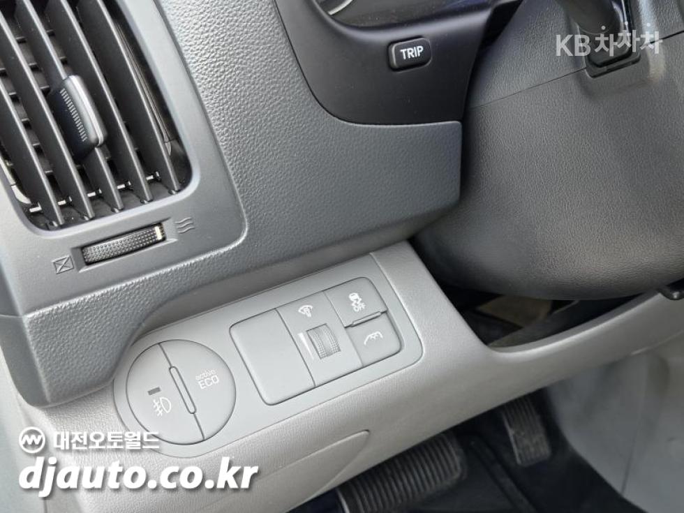 Hyundai Starex — miniaturë 17