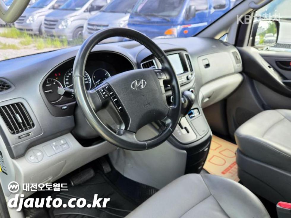 Hyundai Starex — miniaturë 18