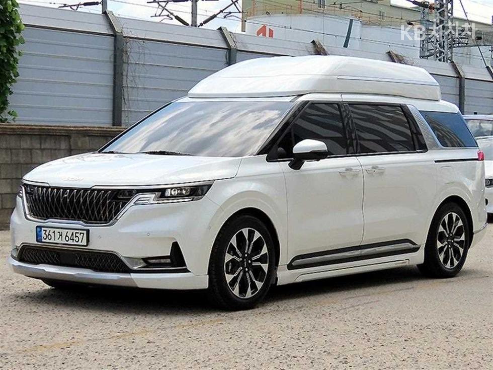 Kia Carnival — miniaturë 2