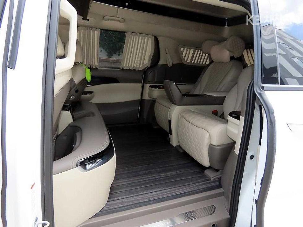 Kia Carnival — miniaturë 6