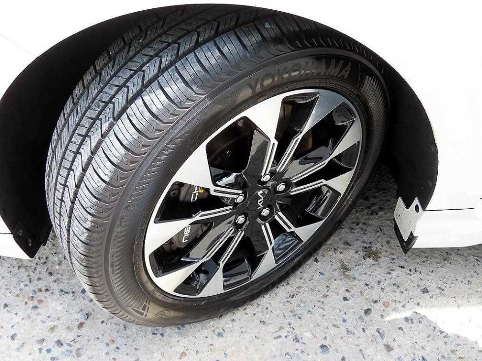 Kia Carnival — miniaturë 20