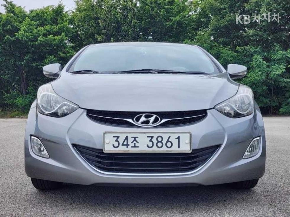Hyundai Avante — miniaturë 2