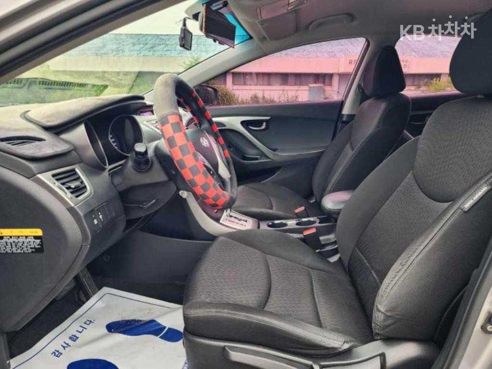 Hyundai Avante — miniaturë 11