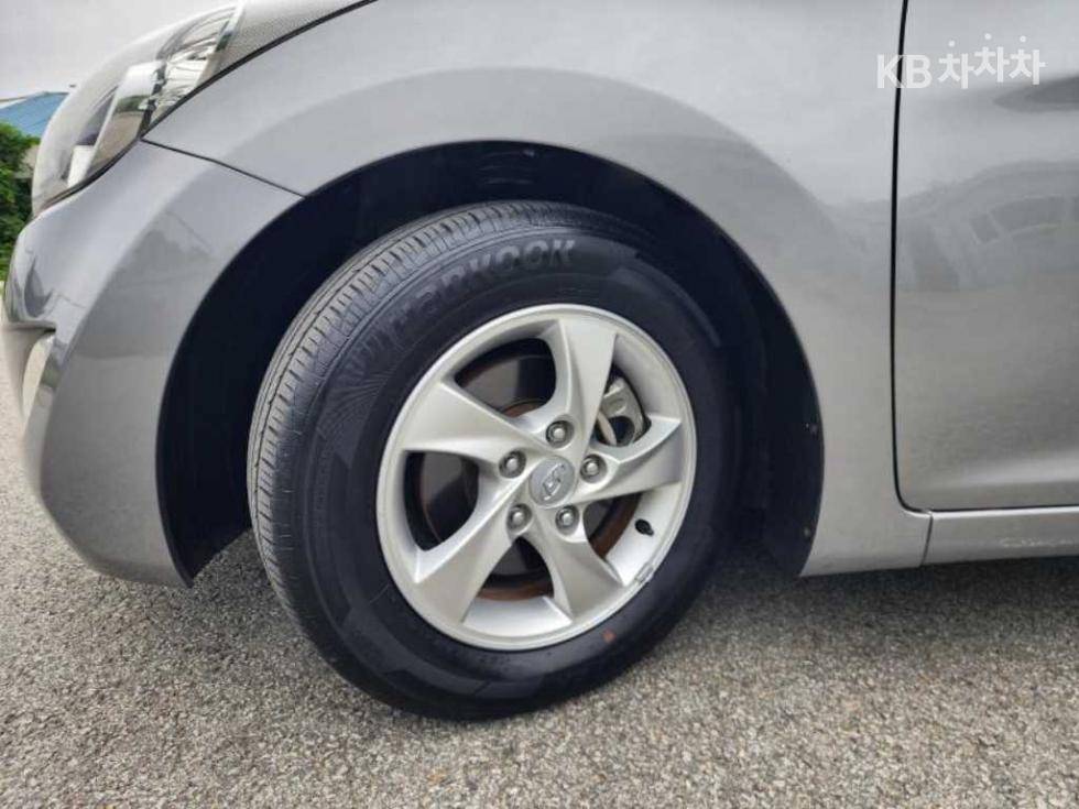 Hyundai Avante — miniaturë 20