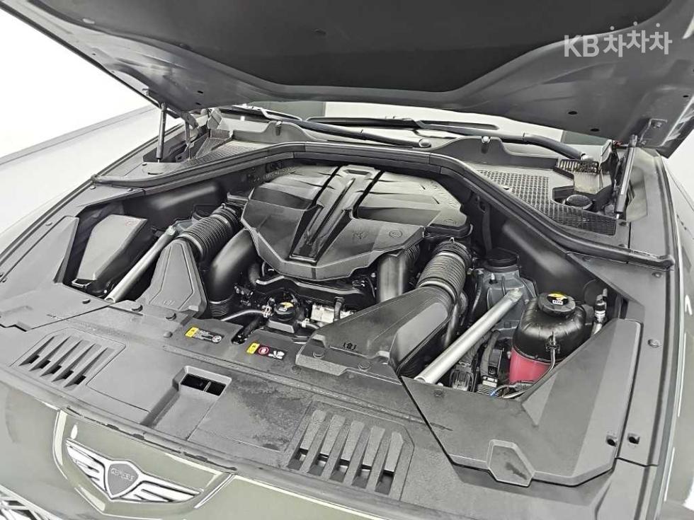 2024 Genesis GV80 photo