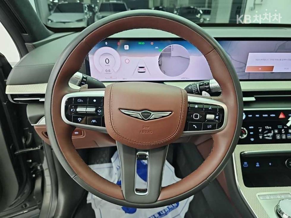 2024 Genesis GV80 photo