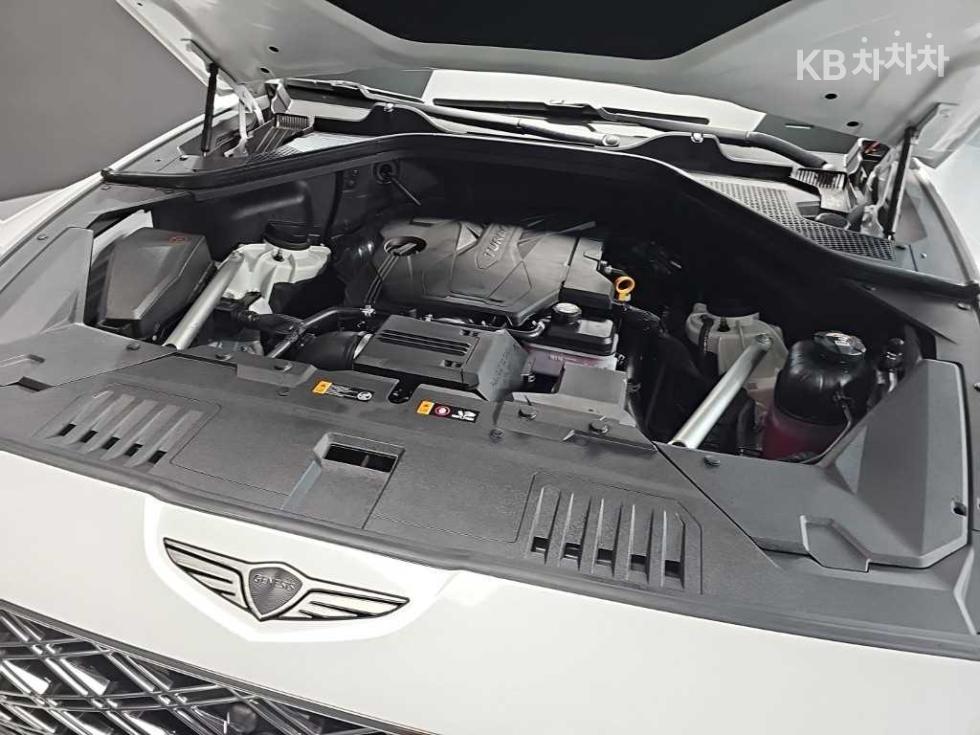 2024 Genesis GV80 photo