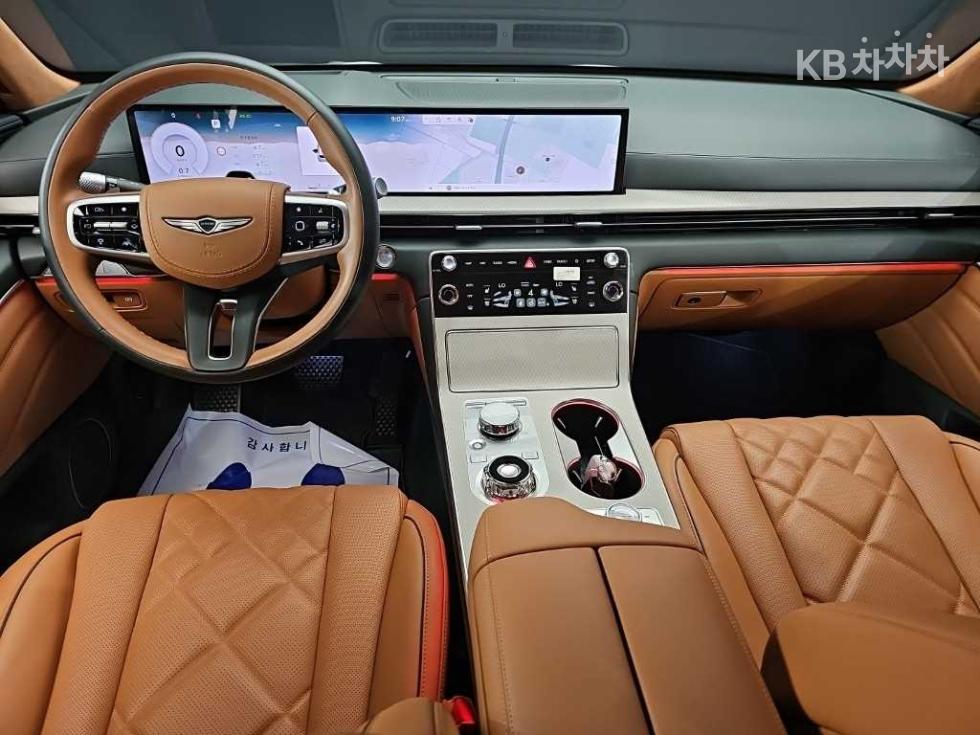 2024 Genesis GV80 photo