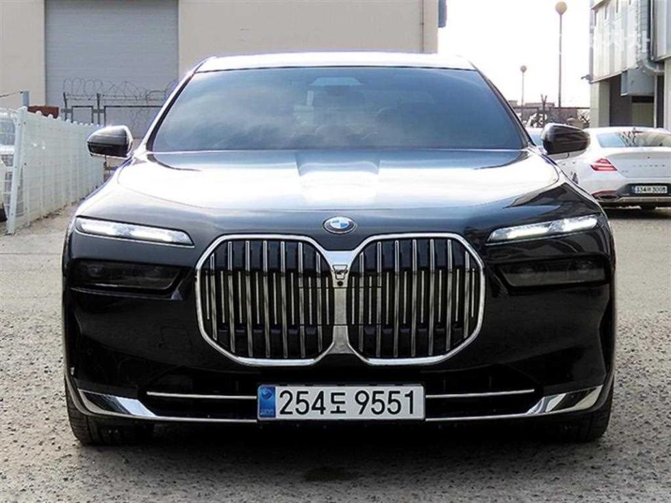 بي إم دبليو 7-Series