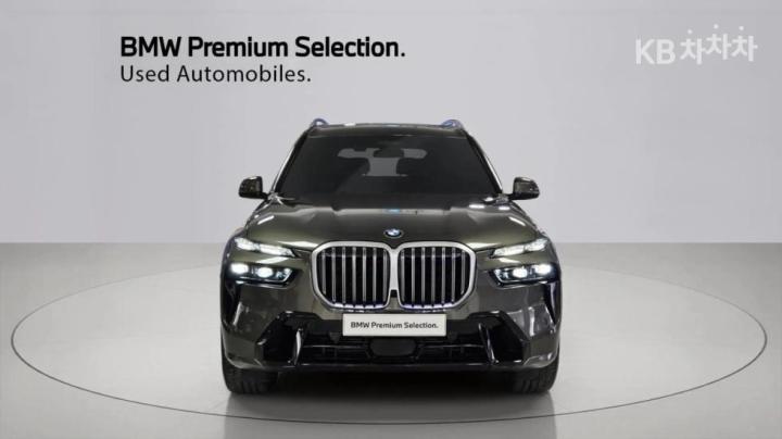 BMW X7 — miniaturë 3