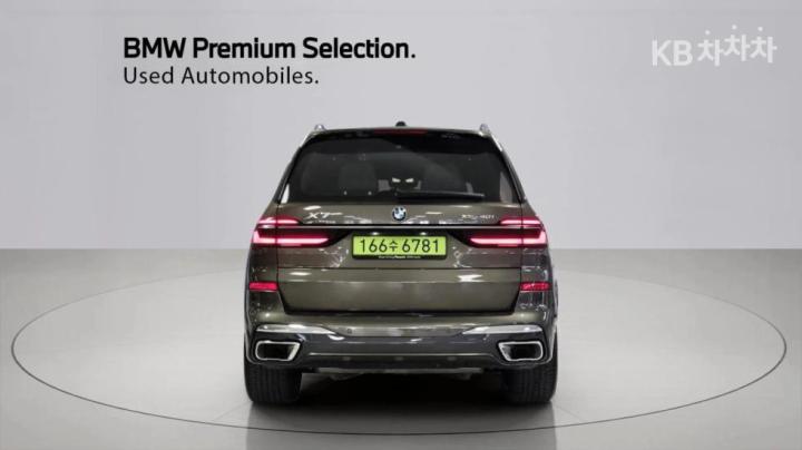 BMW X7 — miniaturë 4