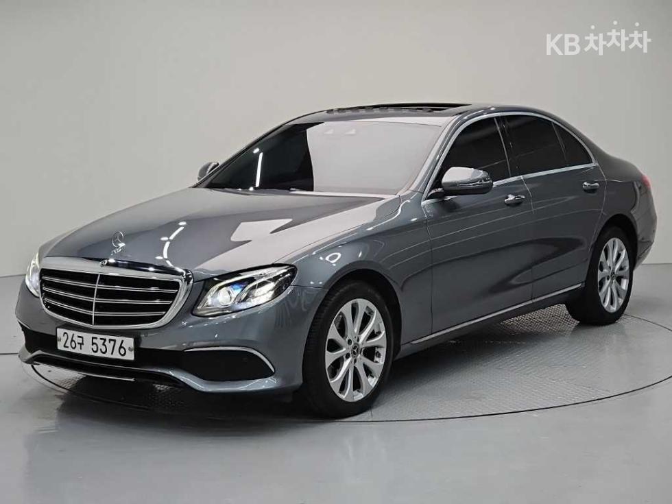 مرسيدس E-Class