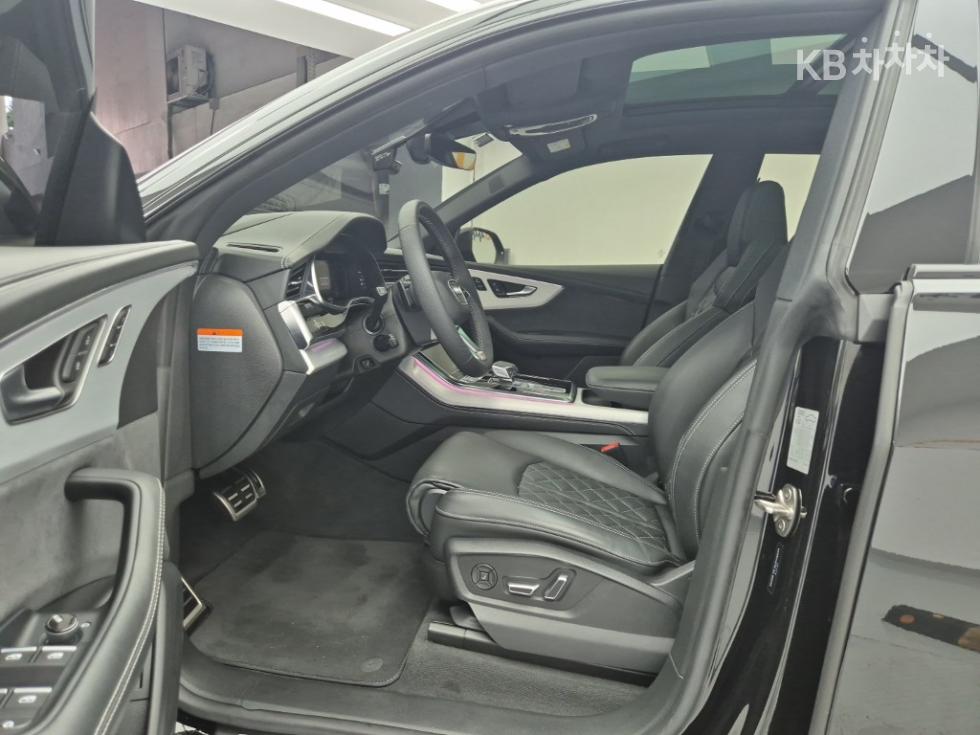 Audi Q8 — miniaturë 11