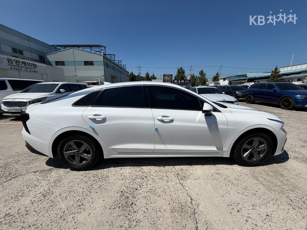 Kia K5 — miniaturë 3