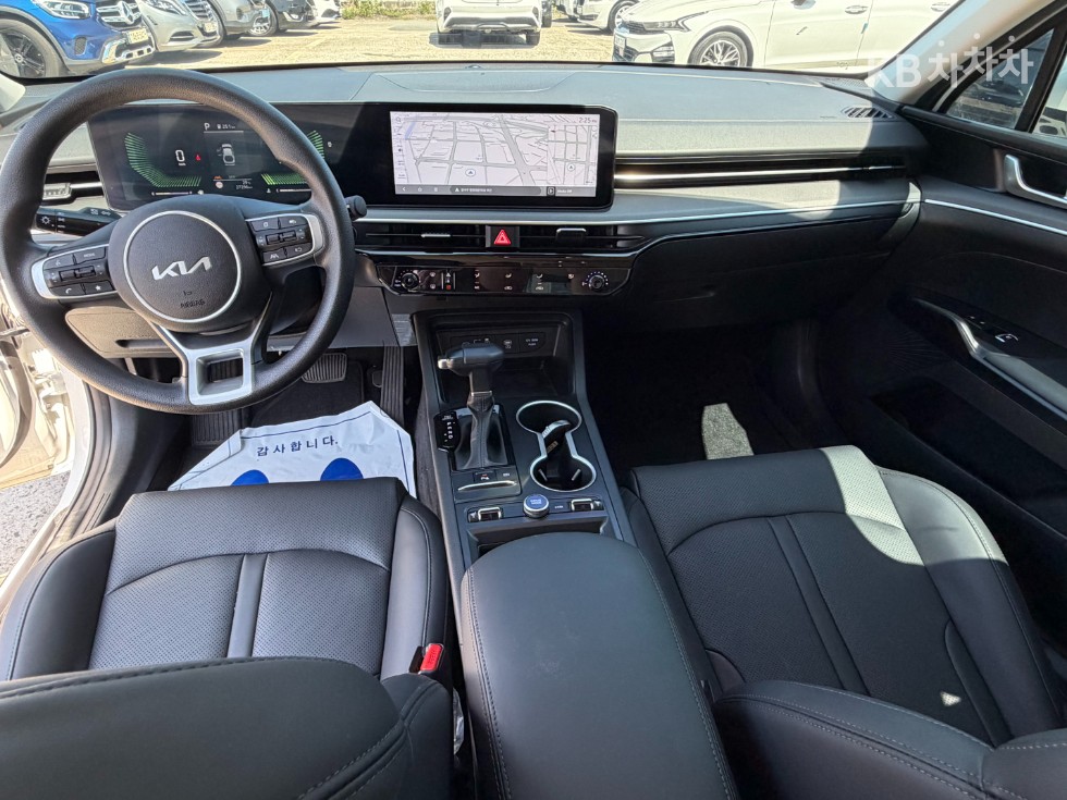 Kia K5 — miniaturë 16