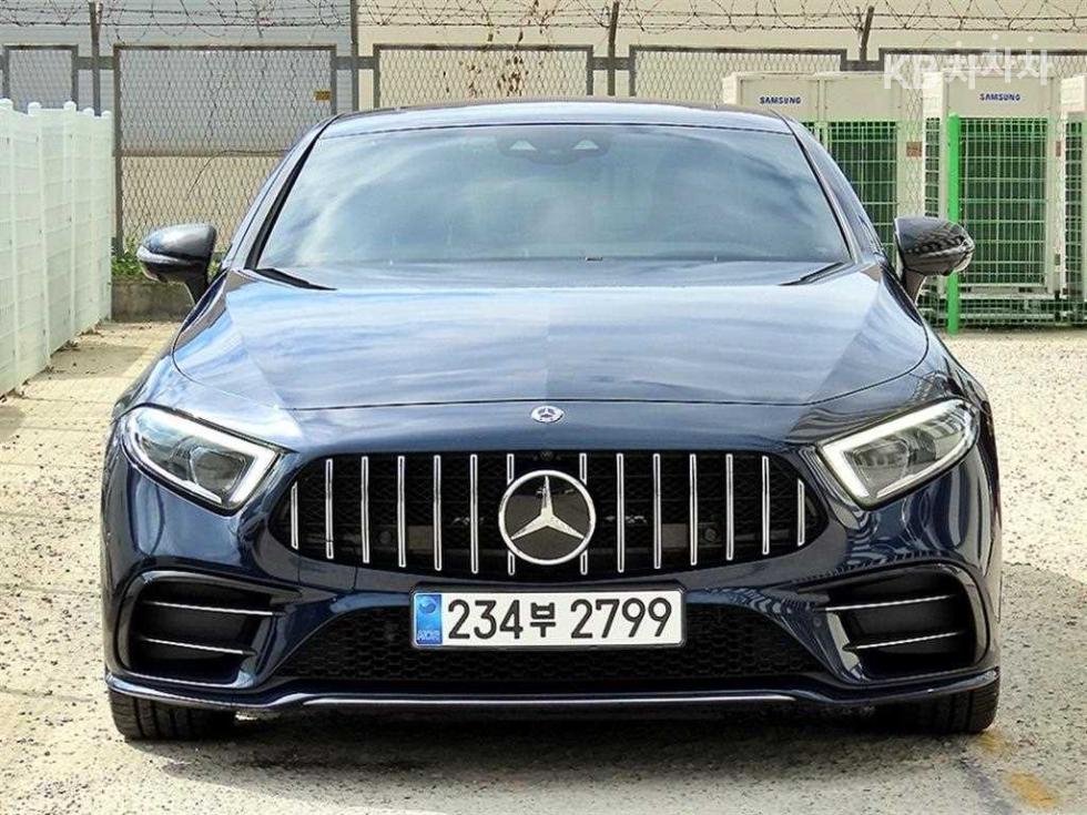 Mercedes-Benz CLS-Class