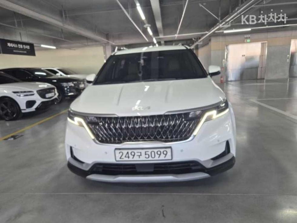 Kia Carnival — miniaturë 2