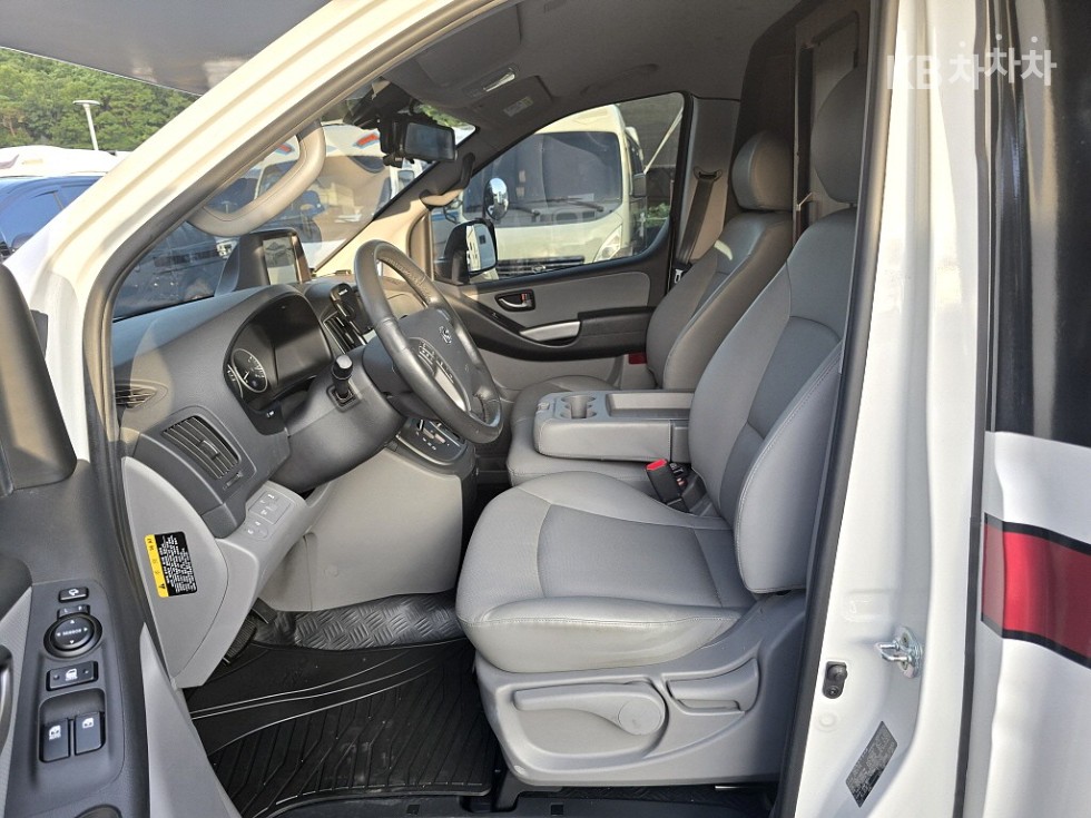 Hyundai Starex — miniaturë 8